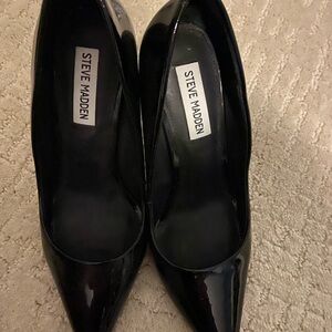 Steve Madden Sleek Black Patent Heels